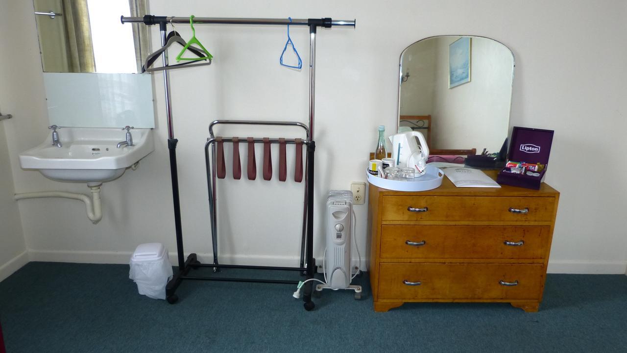 The Kentish Hotel Waiuku Luaran gambar
